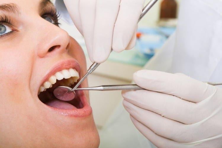 کلینیک دندانپزشکی شبانه روزی سپیدار 